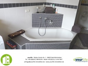 Terrassenwohnung Kaufbeuren Bad mit Fenster