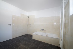 Obergeschoss_Badezimmer2