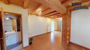 MarktRettenbach_Zweifamilienhaus_ObergeschossZimmer1