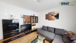 Kernsanierte-Doppelhaushalfte-Augsburg-Wohnzimmer1